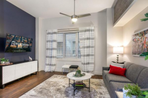 Stylish Condo Walking Distance to Local Attractions of New Orleans